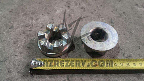 Гайка поворотного рычага М30х2 корончатая (БААЗ)