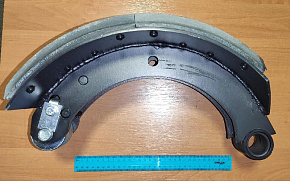 Колодка тормозная МАЗ-5440,6430 задняя правая (ширина накладки 220 мм) (ТРИБО)