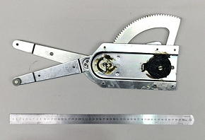 Стеклоподъемник нового образца (левый) (МАЗ)