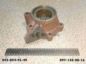 Крышка подшипника вторичного вала делителя (голая) 238А (ТМЗ)