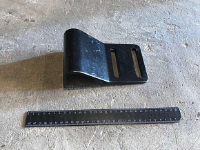 Кронштейн крепления балки КПП (правый) (МАЗ)