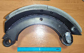 Колодка тормозная МАЗ-5440,6430 задняя левая (ширина накладки 220 мм) (ТРИБО)