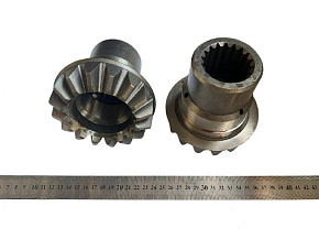 Шестерня заднего вала (MR)