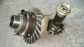 Шестерня ведущая и ведомая заднего моста в сборе с чашками (мелкий шлиц) (13х25) (главпара) (МАЗ)