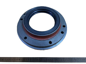 Крышка задней ступицы с манжетами в сборе нового обр. БЕЗ АБС (MR)